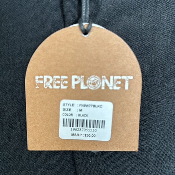 Free Planet Black button up shirt - Picture 4 of 4